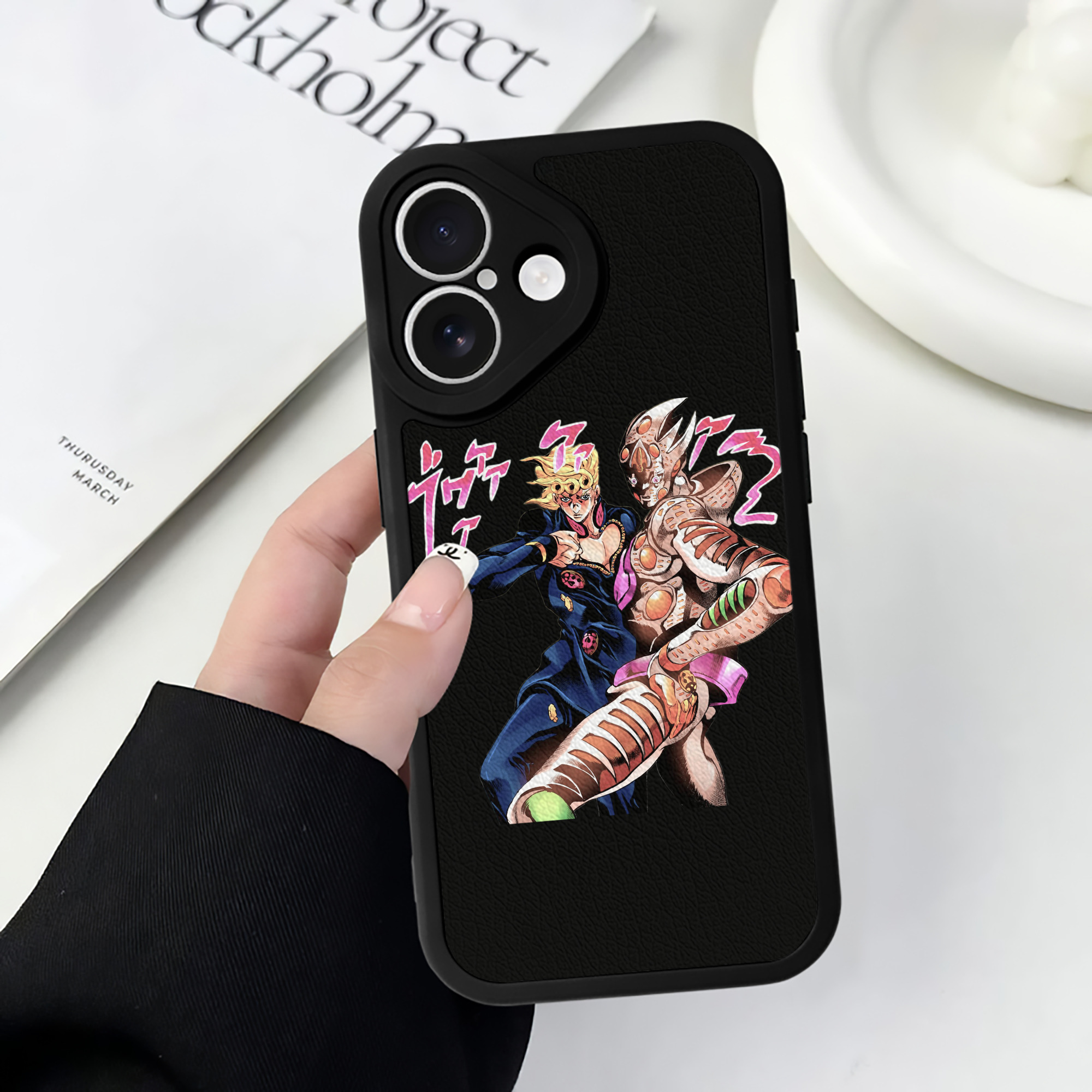 （画像用） ジョジョの奇妙な冒険 ジョルノ?ジョバァーナ JoJo's Bizarre Adventure Giorno Giovanna 【iPhone 16シリーズ対応】シリコンスマホケース（レザー調） 材質：シリコン